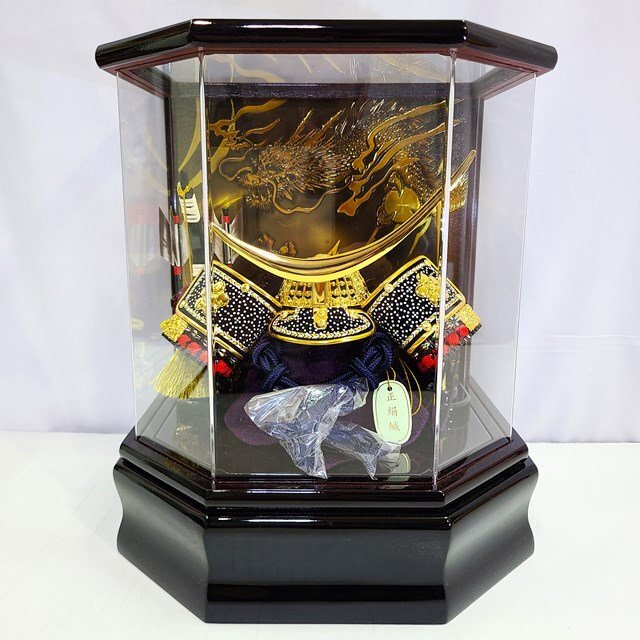 新品 兜 ケース ミニ 伊達政宗兜 木製黒塗りパノラマ 六角 新品 兜 ケース ミニ 伊達政宗兜 木製黒塗りパノラマ 六角
