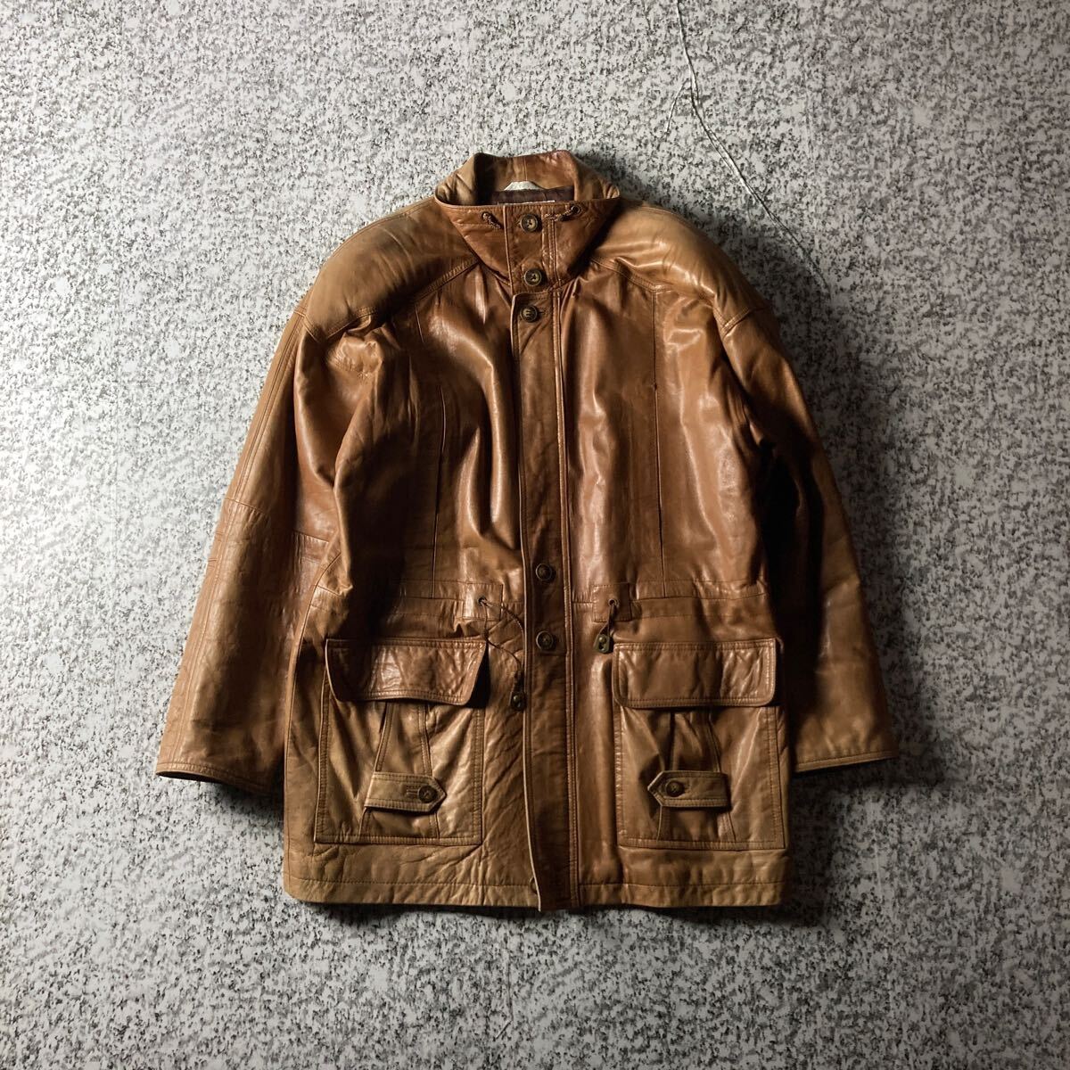 80sヴィンテージ】リアルレザーコート 肩パットGENUINE LEATHER 80sヴィンテージ】リアルレザーコート 肩パットGENUINE LEATHER