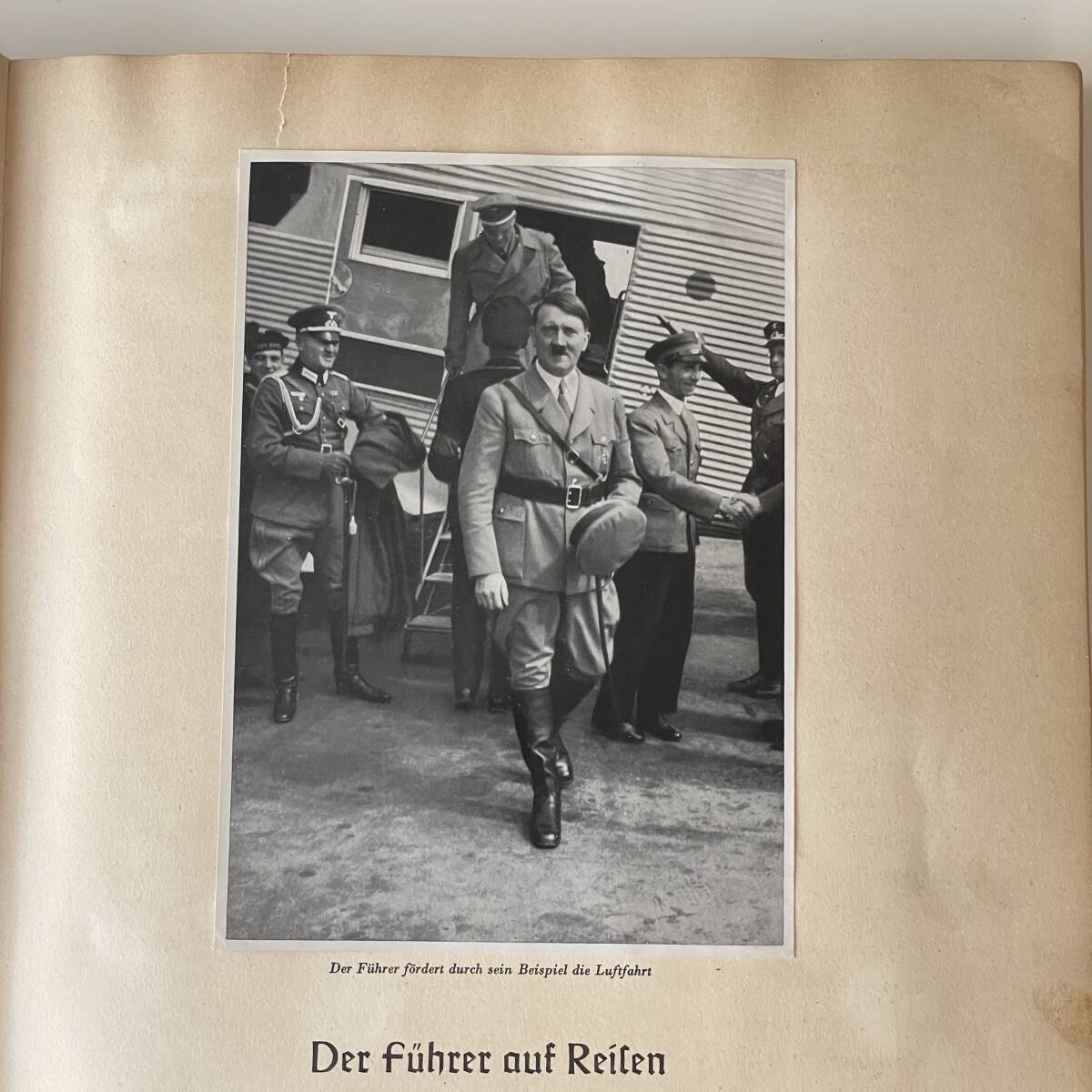 現品限り】1936年『 Adolf HITLER 』アドルフ ヒトラー アルバム 現品限り】1936年『 Adolf HITLER 』アドルフ ヒトラー アルバム