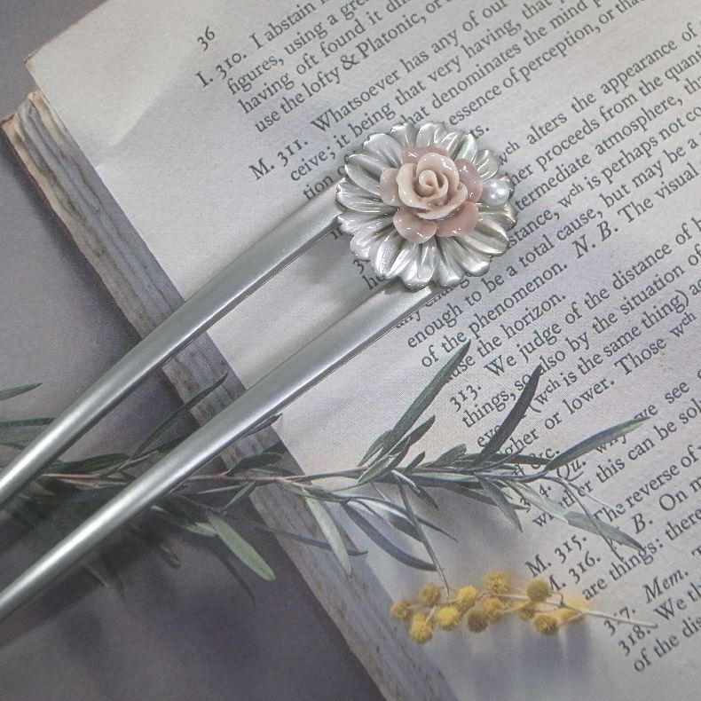 LEAF CLUB ♪ハンドメイド　簪　かんざし　コーム　シェル　貝　薔薇　バラ　ばら　天然真珠　真珠　パール　ロージーブラウン　シルバー