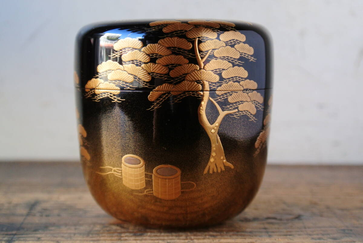 2024年のクリスマスの特別な衣装 骨董・茶道具】☆古い ds047wb.9 ワレ有り 蒔絵金蒔絵烏帽子図棗 棗