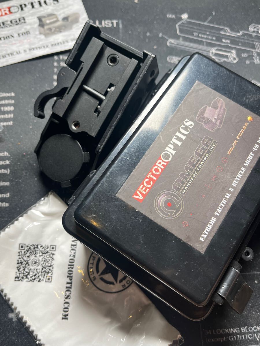 vector optics OMEGA ドットサイト 実物 光学機器 ベクター