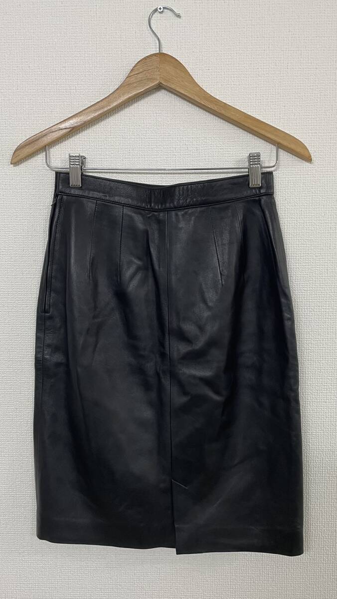 【真贋鑑定済】FENDI　フェンディ　レザースカート　４２