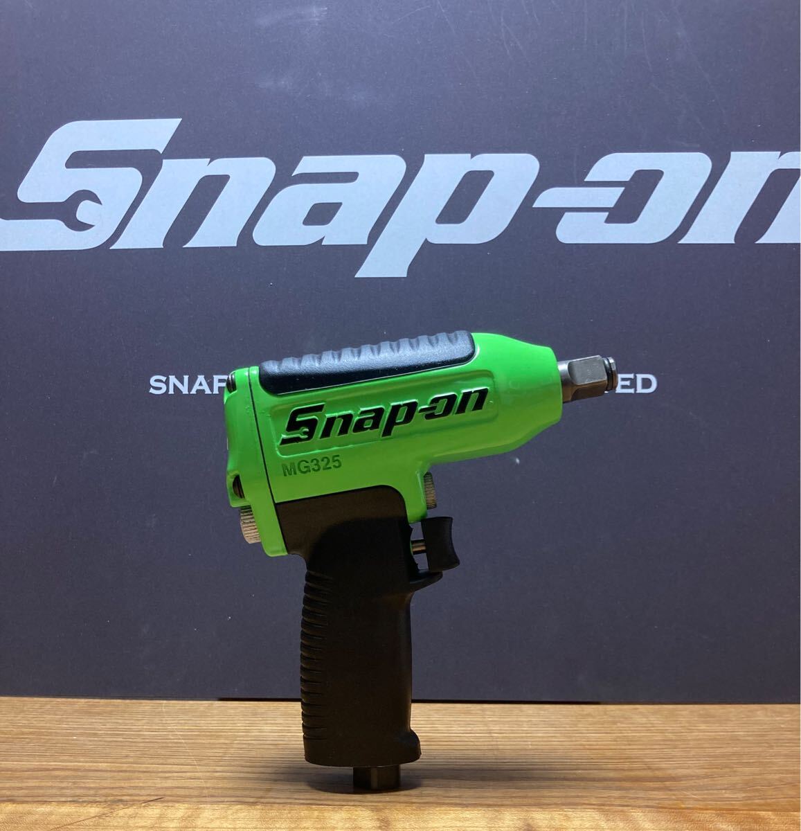 スナップオン/Snap-on MG325 インパクトレンチ - エアー スナップオン/Snap-on MG325 インパクトレンチ - エアー