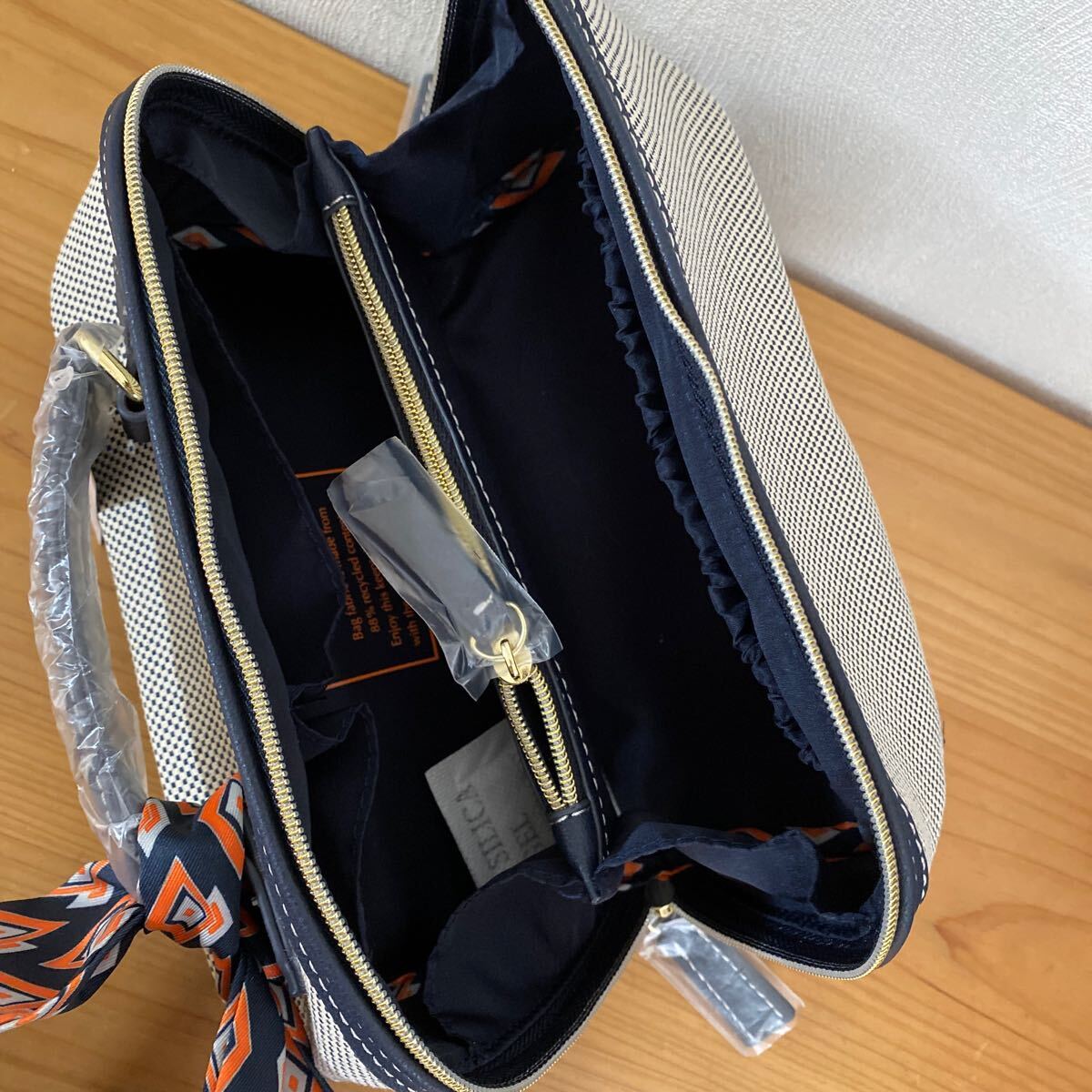 新品 未使用 エスティーローダー ポーチ バッグ 非売品