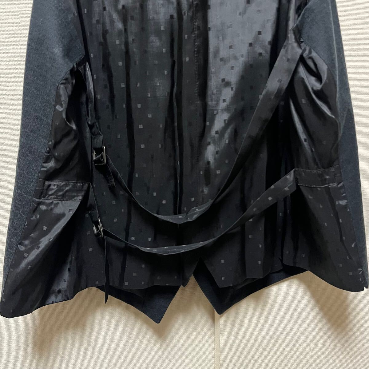 アンドゥムルメステール ANN DEMEULEMEESTER バック切替 ベスト アンドゥムルメステール ANN DEMEULEMEESTER バック切替 ベスト