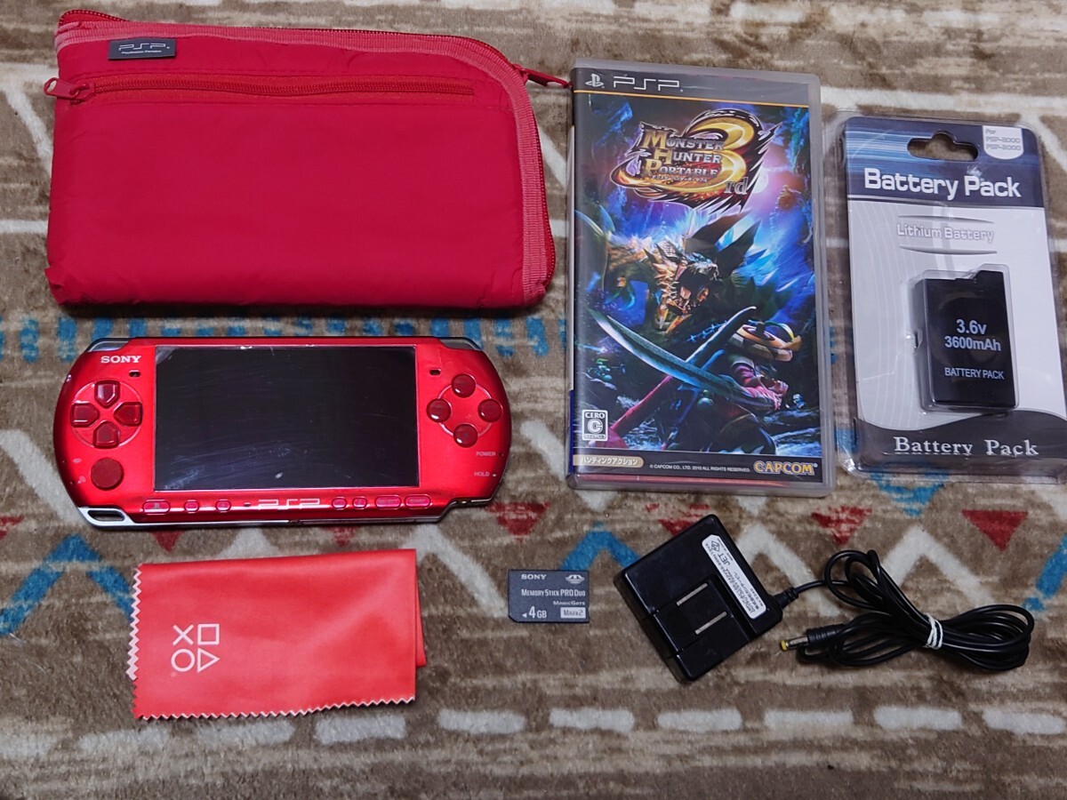 美品 PSP 3000 本体 充電器 バッテリー メモリースティック ポーチ 
