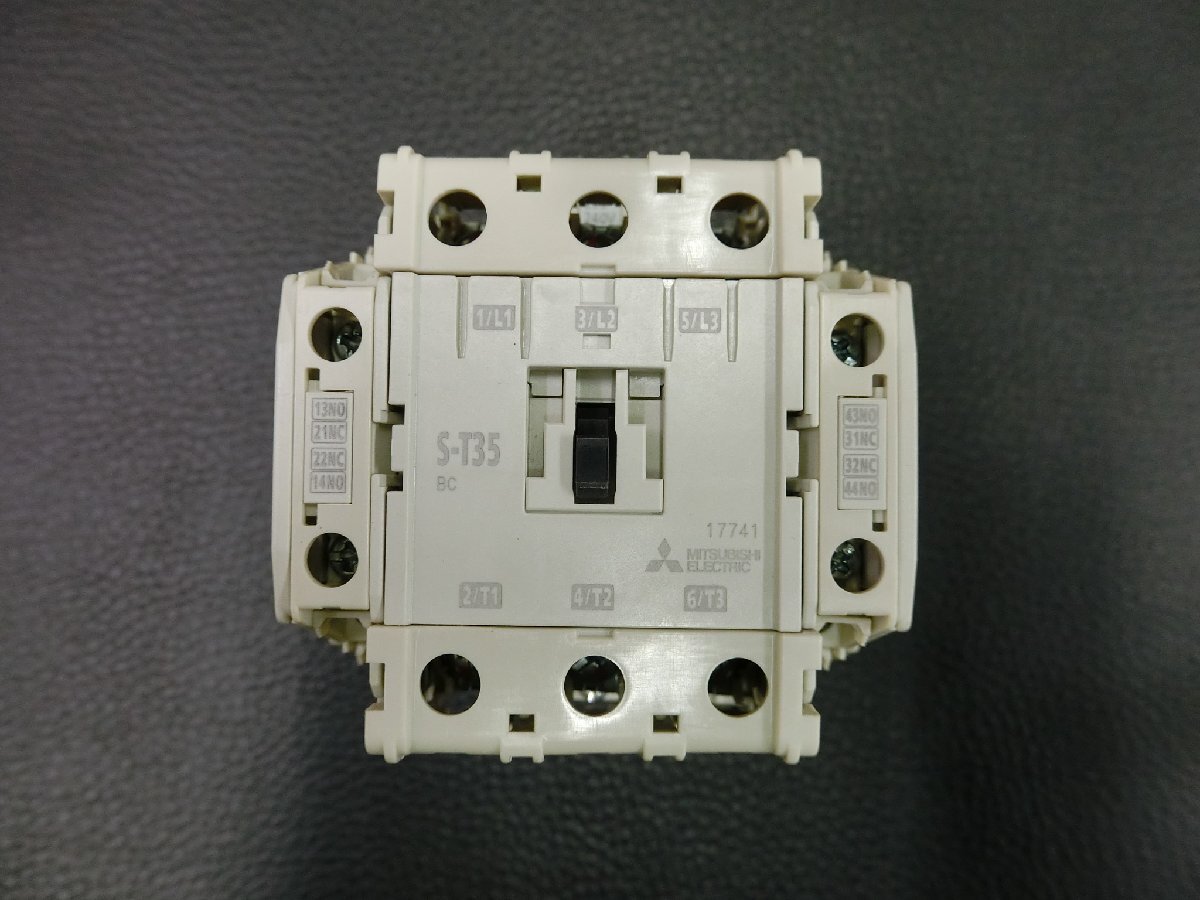 中古 三菱 MITSUBISHI 電磁接触器 MAGNETIC CONTACTOR マグネットコンタクター 型式: S-T35 BC 管理No.44147