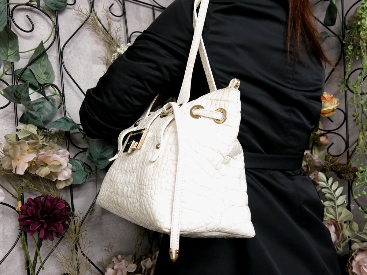 美品 JIMMY CHOO ジミーチュウ PEGASI/Sクロコ型押し ブラック 美品 JIMMY CHOO ジミーチュウ PEGASI/Sクロコ型押し ブラック