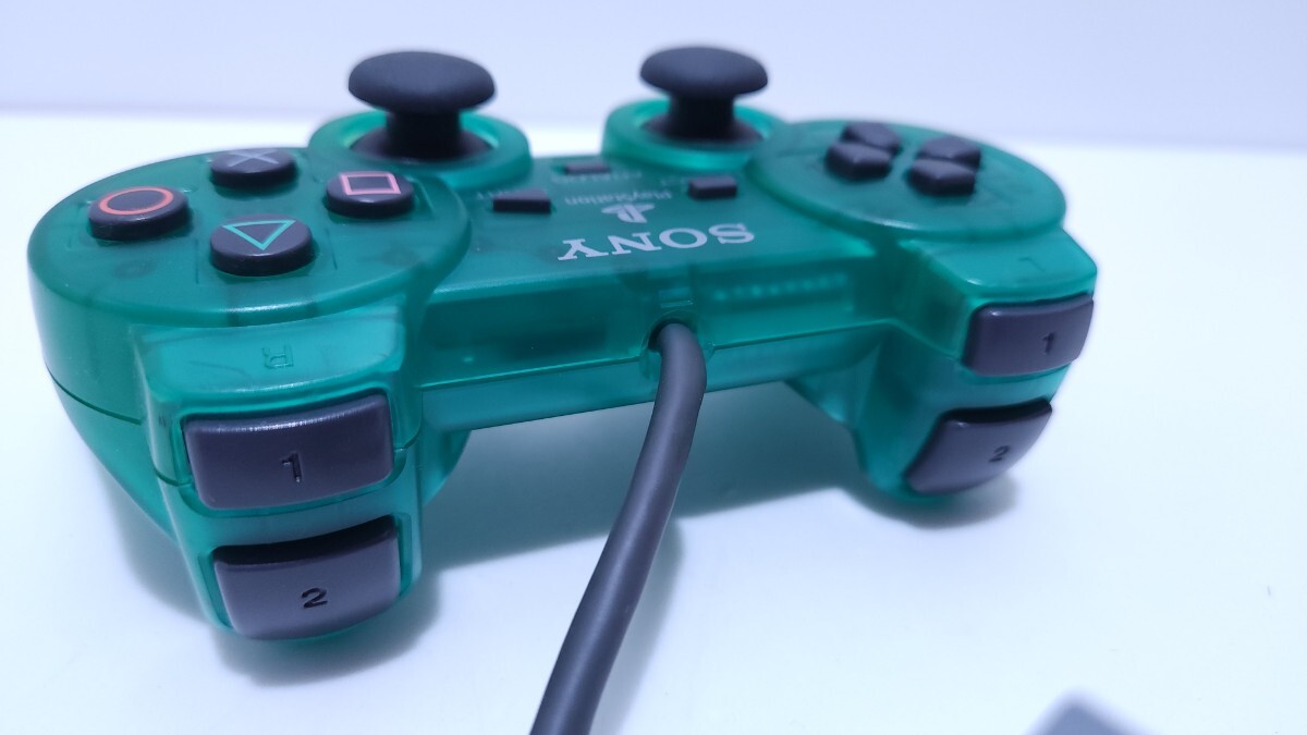  прекрасный товар / рабочий товар SONY Sony PlayStation PS1 управление двойной амортизаторы рабочее состояние подтверждено SCPH-1200 редкий товар (A-34)