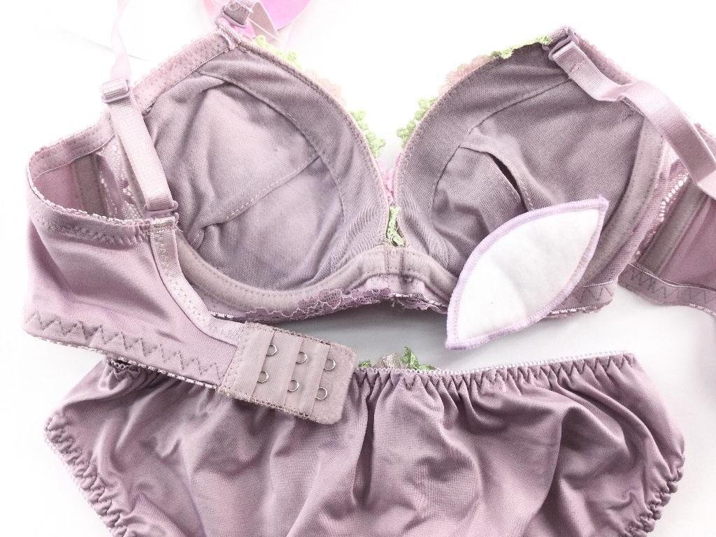ブラジャーショーツセット 脇肉すっきり クラシカル風(fēng)ガーデン レース A70/M ラベンダー 送料250円