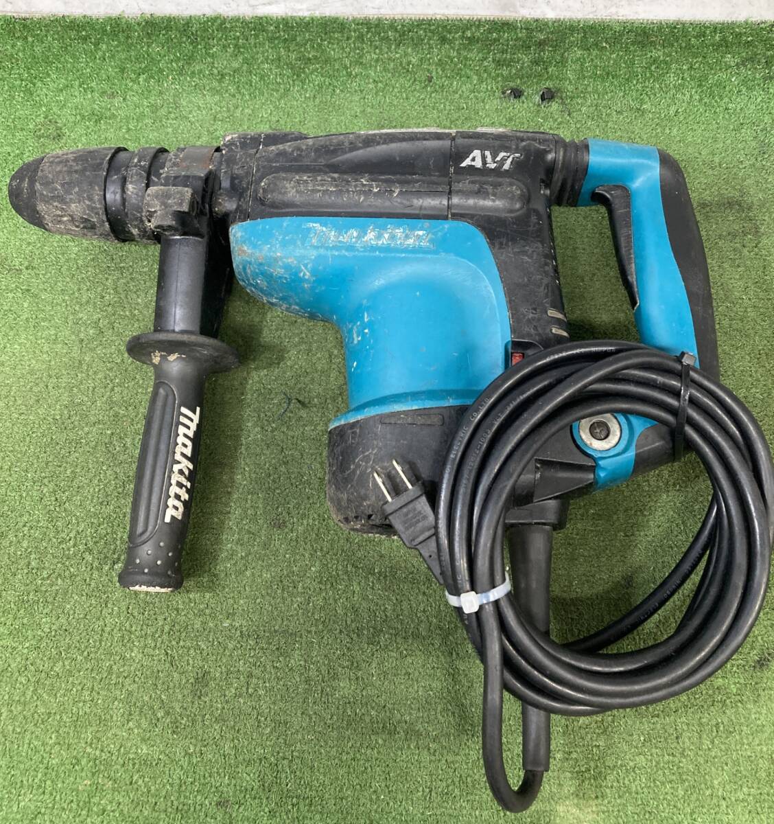 中古品】☆makita(マキタ) 40mmハンマドリル (本体のみ) HR4011C 中古品】☆makita(マキタ) 40mmハンマドリル (本体のみ) HR4011C