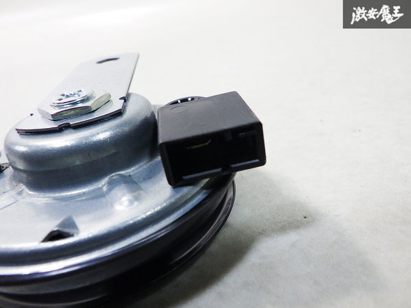 с гарантией звук OK Toyota оригинальный ZRR80W ZRR85W 80 Noah Voxy Esquire обычный звуковой сигнал Claxon . звук машина 1 шт одиночный 86520-20300