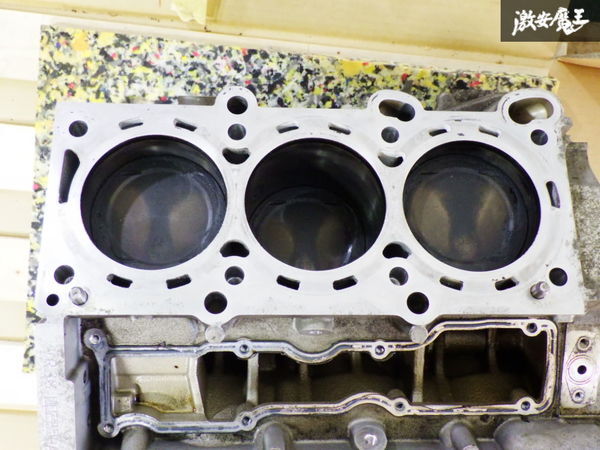 ☆実動外し☆美品☆ 日産 純正 R35 GT-R VR38DETT エンジン ☆実動外し☆美品☆ 日産 純正 R35 GT-R VR38DETT エンジン