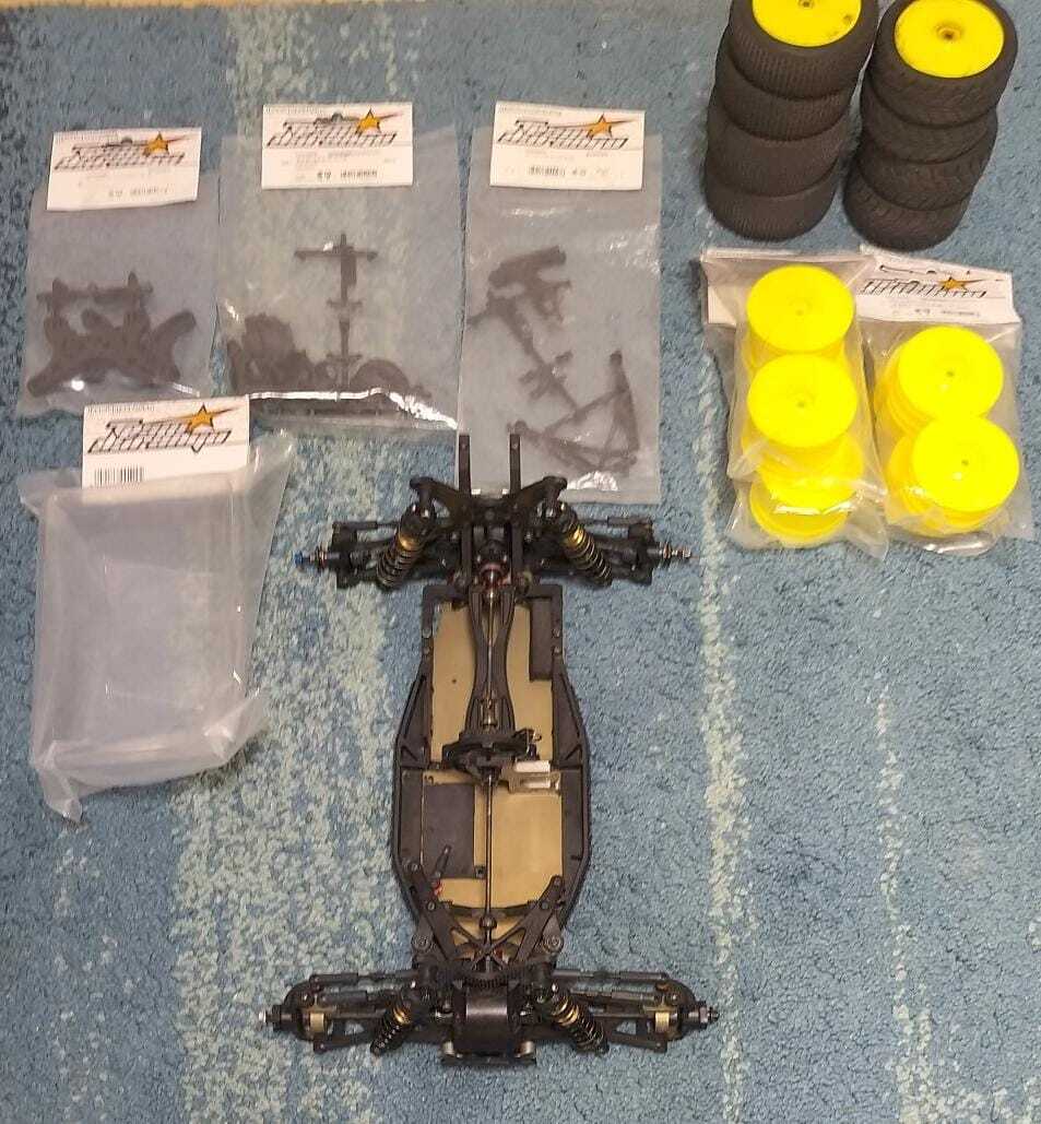 Team Durango DEX410 4WDバギー　新品ボディ付き　MK501