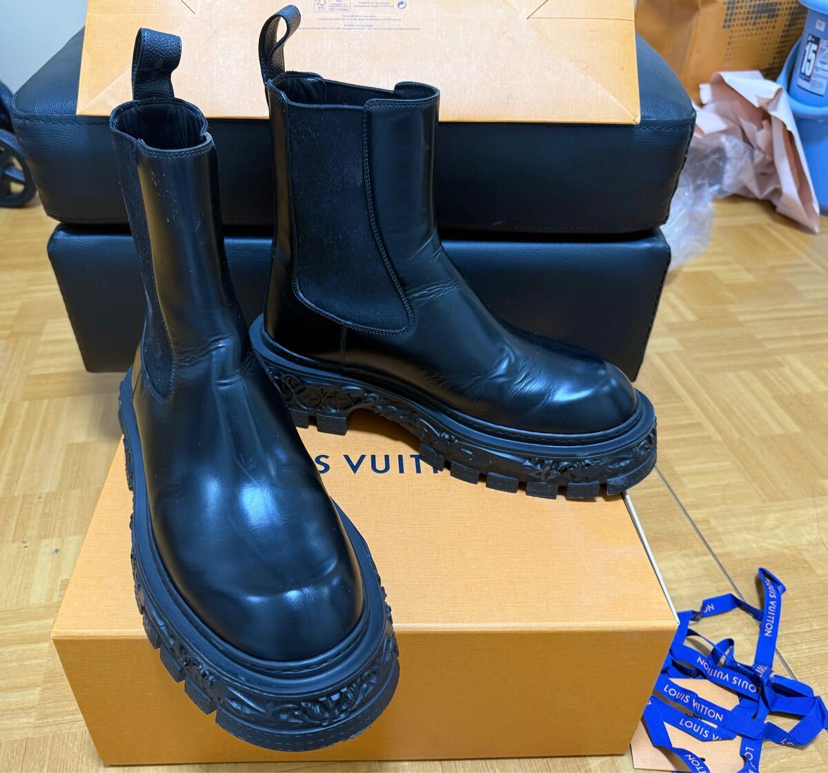 国内正規品】【新品未使用】ルイヴィトンバロックラインブーツ 国内正規品】【新品未使用】ルイヴィトンバロックラインブーツ
