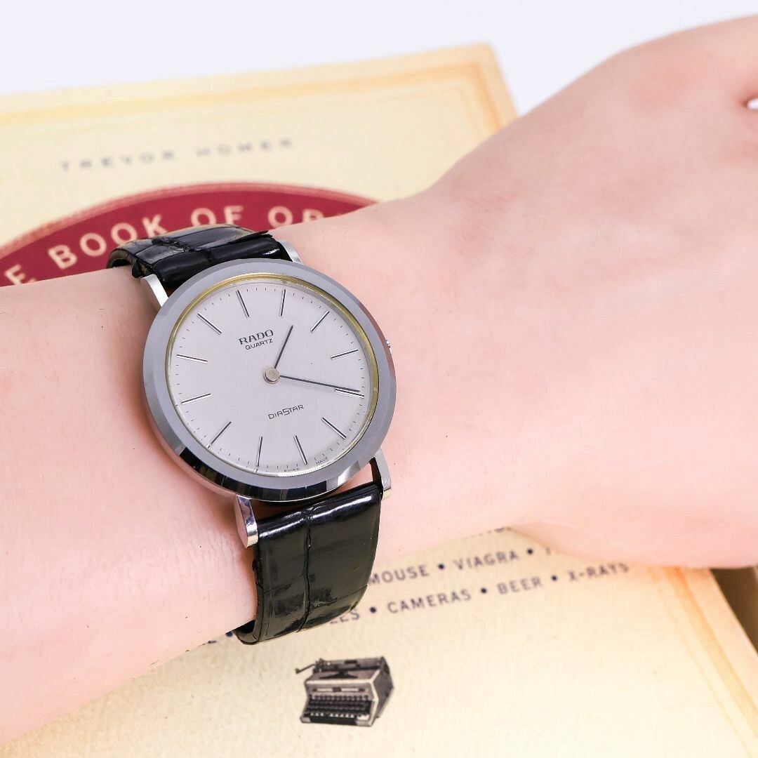 稼働 RADO DIASTAR 腕時計 ラウンド 美品 新品電池 レア 120 稼働 RADO DIASTAR 腕時計 ラウンド 美品 新品電池 レア 120
