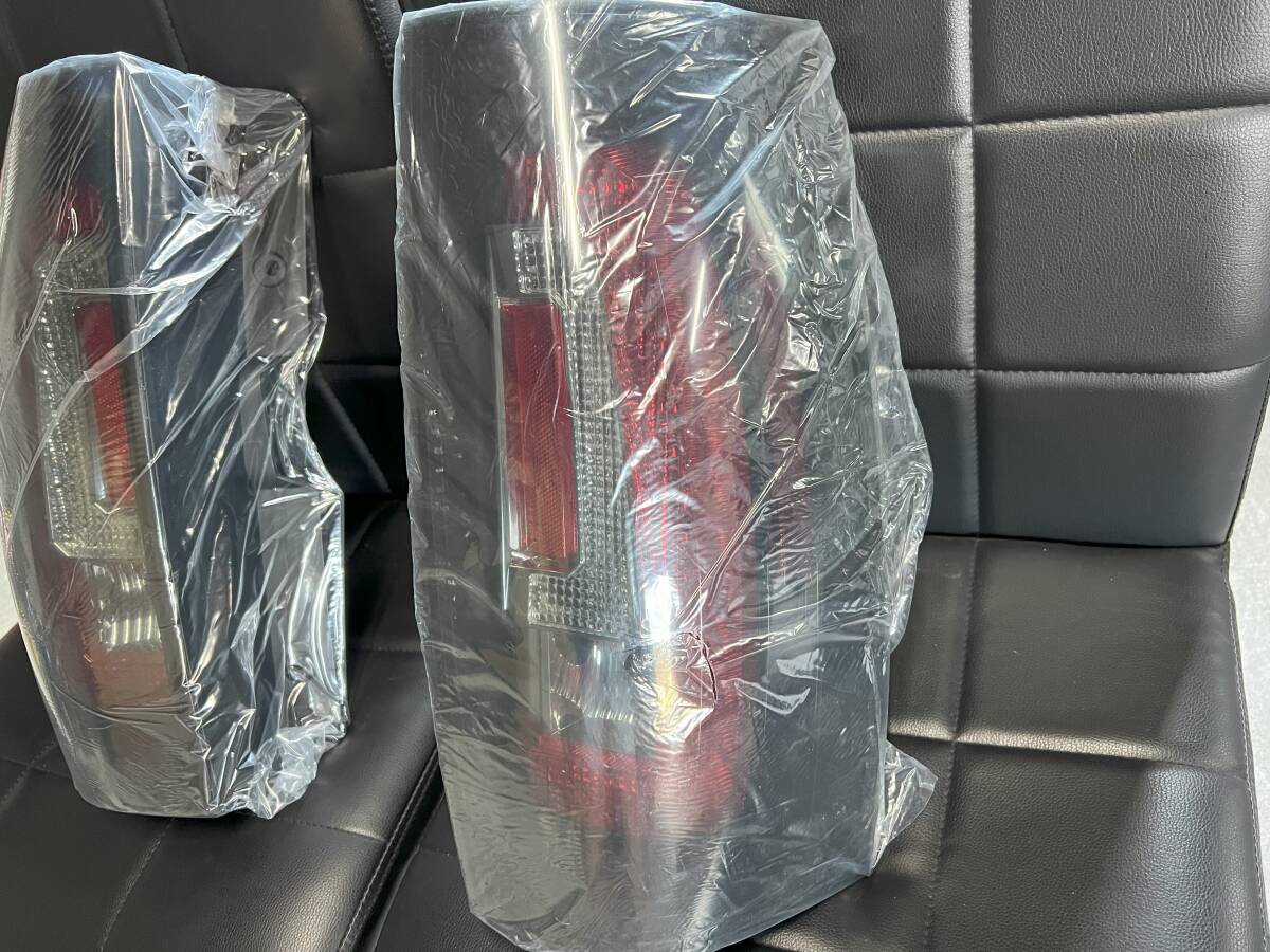 最終値下げ ☆新品 未使用☆タホ?サバーバン 2007-2014y LEDテールランプ インナーブラック Chevrolet シボレー GMC ユーコン