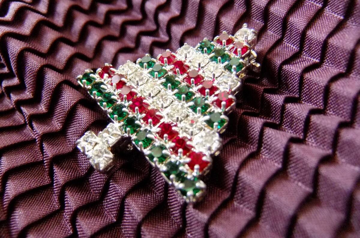  Vintage :3 color Stone. Christmas tree brooch 4-25