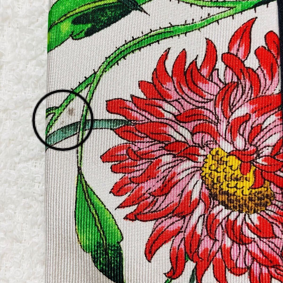 美品 超希少 GUCCI グッチ ネクタイ スカーフ柄 フローラル 花柄 美品 超希少 GUCCI グッチ ネクタイ スカーフ柄 フローラル 花柄