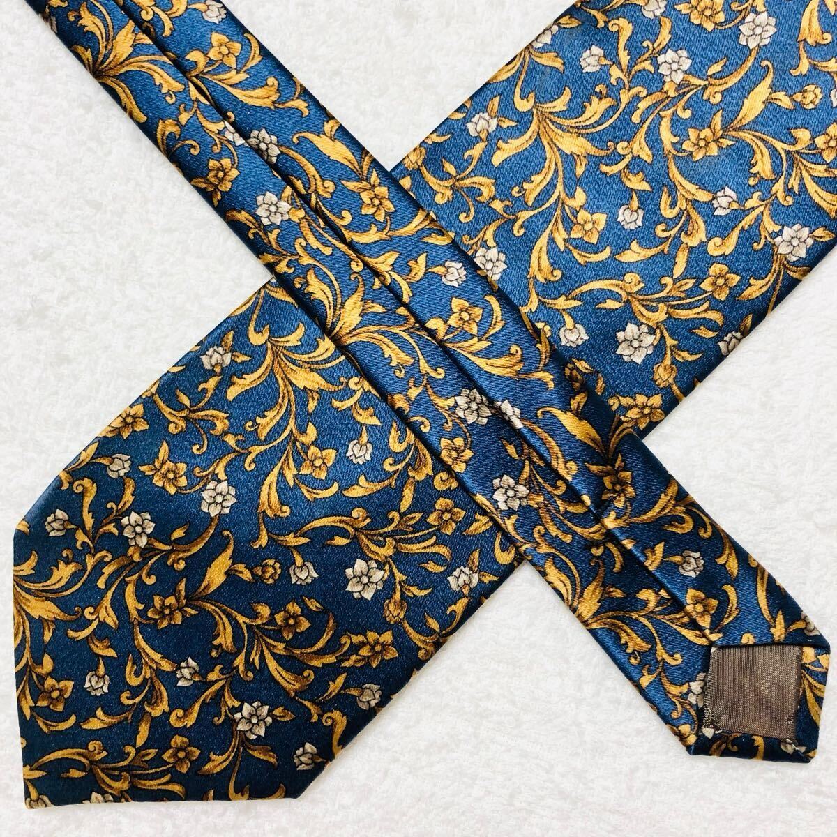 表側美品 Yves saint Laurent イヴサンローラン ネクタイ 花柄 表側美品 Yves saint Laurent イヴサンローラン ネクタイ 花柄