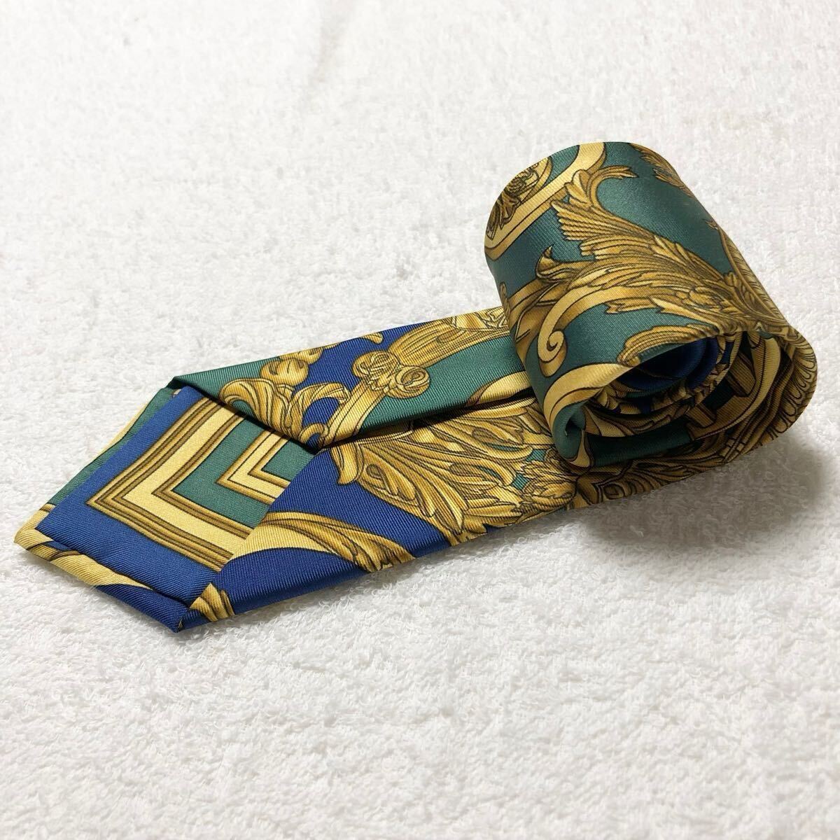 美品 希少デザイン HERMES エルメス ネクタイ スカーフ柄 黄金 美品 希少デザイン HERMES エルメス ネクタイ スカーフ柄 黄金