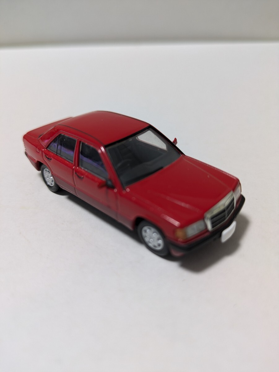公式]TOY(トミカリミテッドヴィンテージNEO LV-N77a メルセデス ベンツ190E (銀)  91年)商品詳細｜TOMYTEC(トミーテック)｜ホビーランドぽち