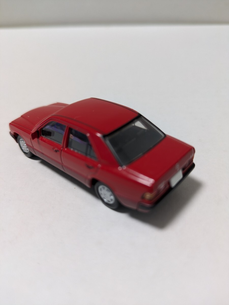 トミカリミテッド ヴィンテージ ネオ メルセデス ベンツ 190E 2.3 (白) トミーテック