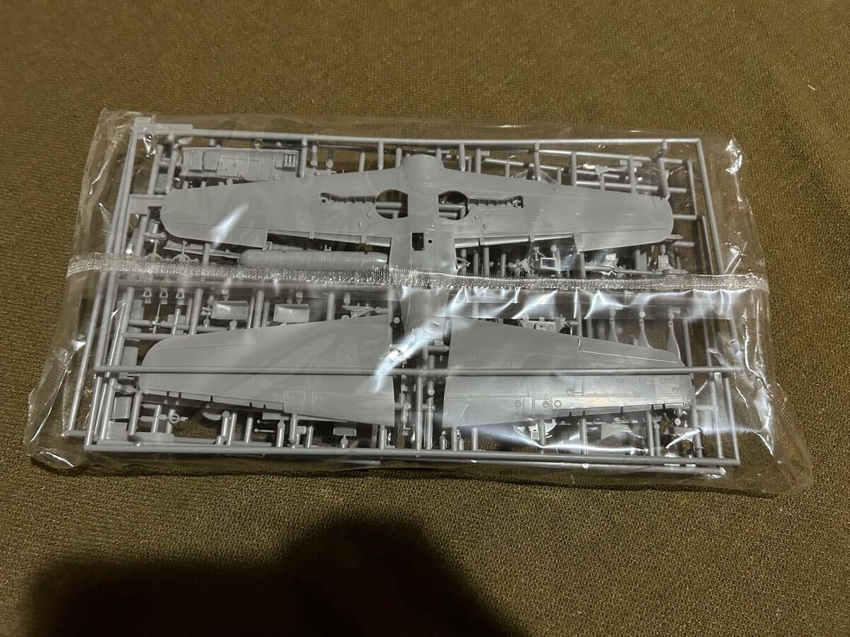 1/48】ハセガワ 日本海軍 彩雲 艦上偵察機 未使用品 プラモデル 1/48】ハセガワ 日本海軍 彩雲 艦上偵察機 未使用品 プラモデル