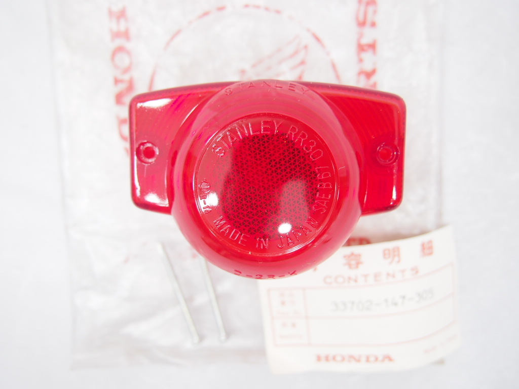 新品！C92純正テールランプレンズ33702-147-305テールレンズC72.ロードパル