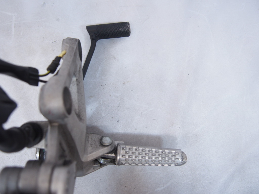 CBR250RR 純正ステップ アクティブ ステップバー ライダー側 (CBR250RR)(ブラック