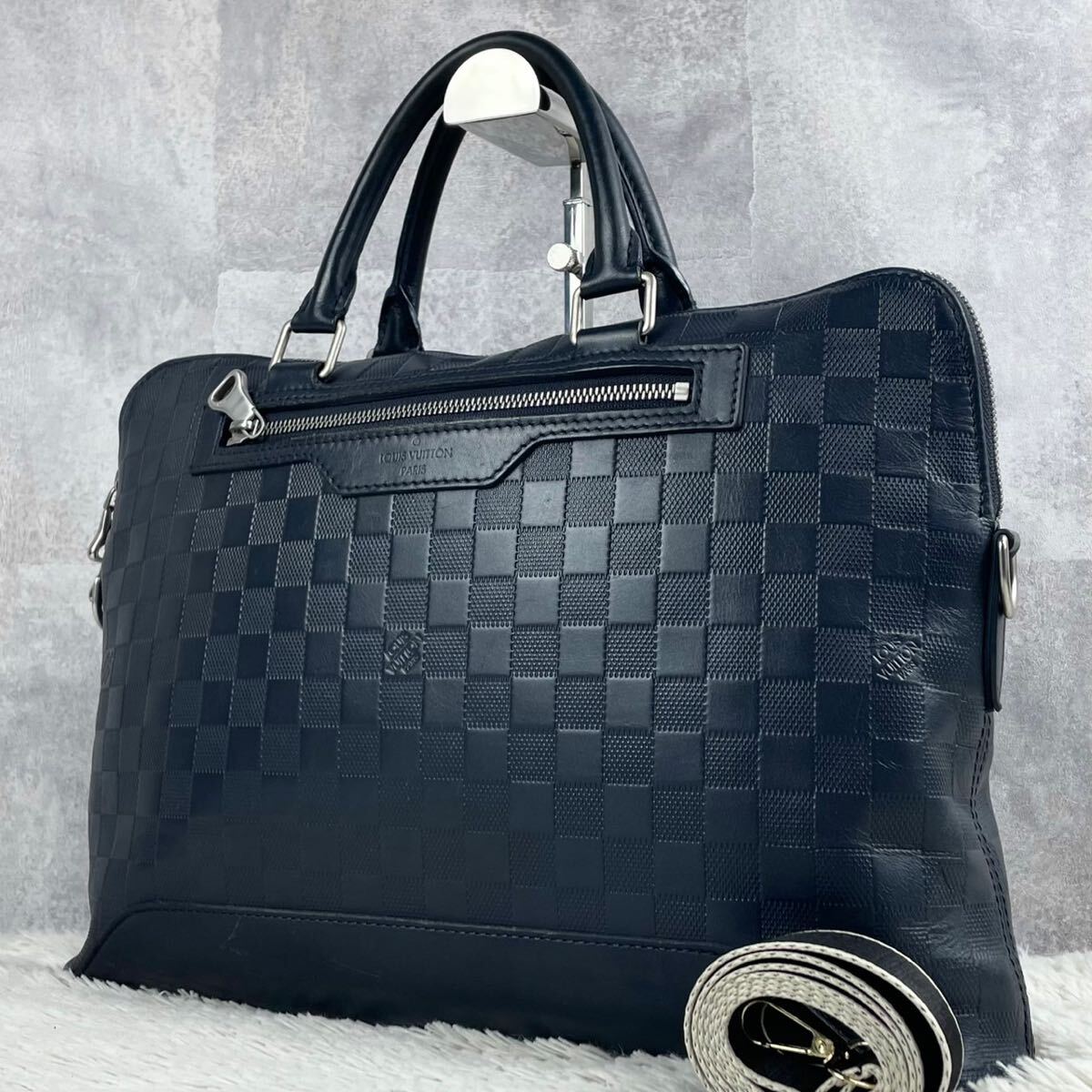 美品LOUIS VUITTON ルイヴィトンダミエアンフィニアヴェニュー 美品LOUIS VUITTON ルイヴィトンダミエアンフィニアヴェニュー