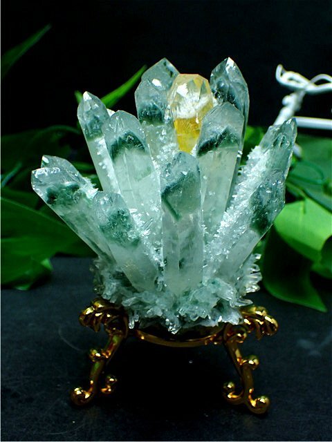 AAA級天然ガーデンクォーツ入り水晶クラスター181P6-77P20b