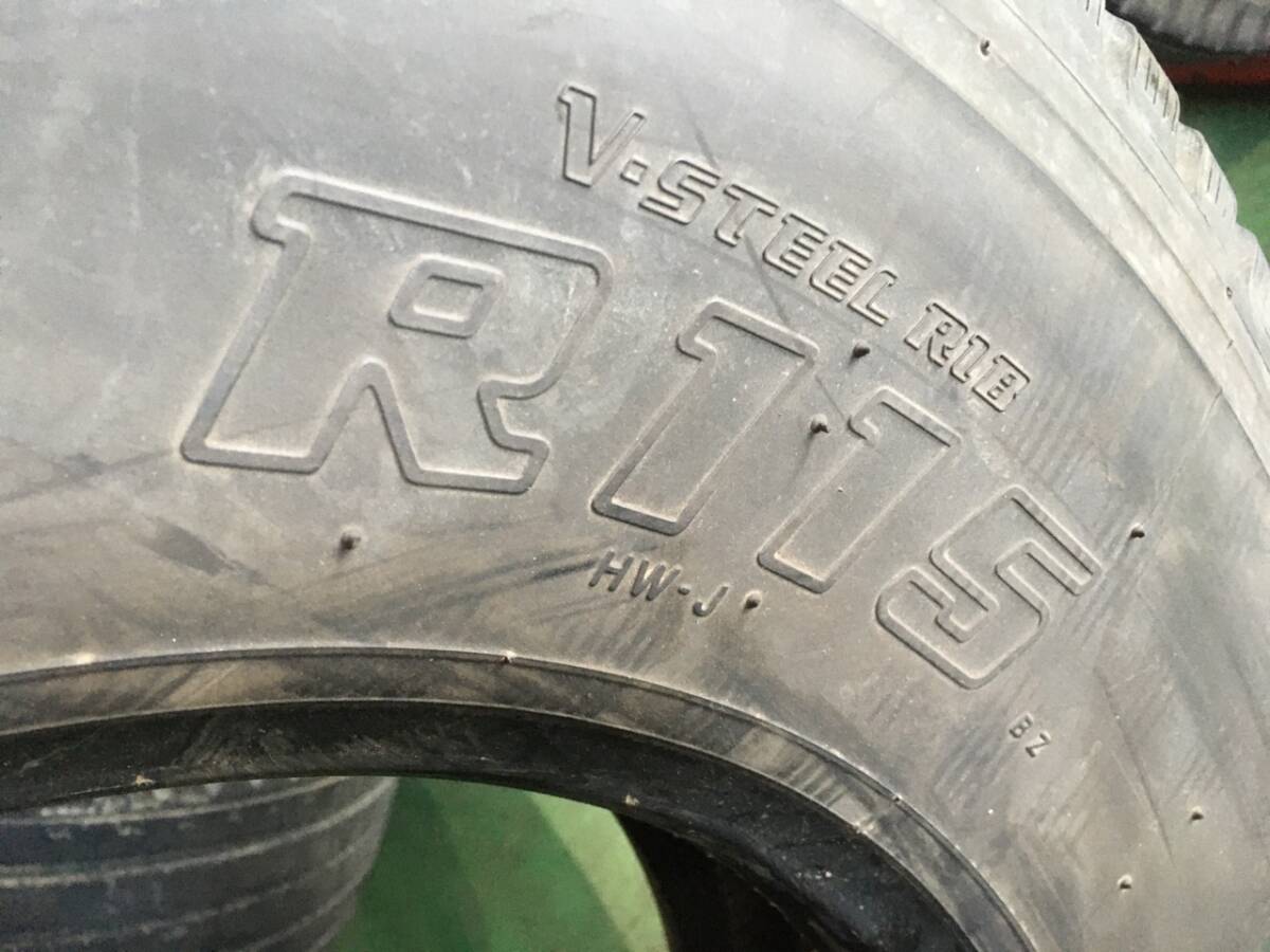 s886-4-10 ☆225/90R17.5 中古2本！ ブリヂストン R115 残溝7ｍｍ 2017年製♪ K70_画像8