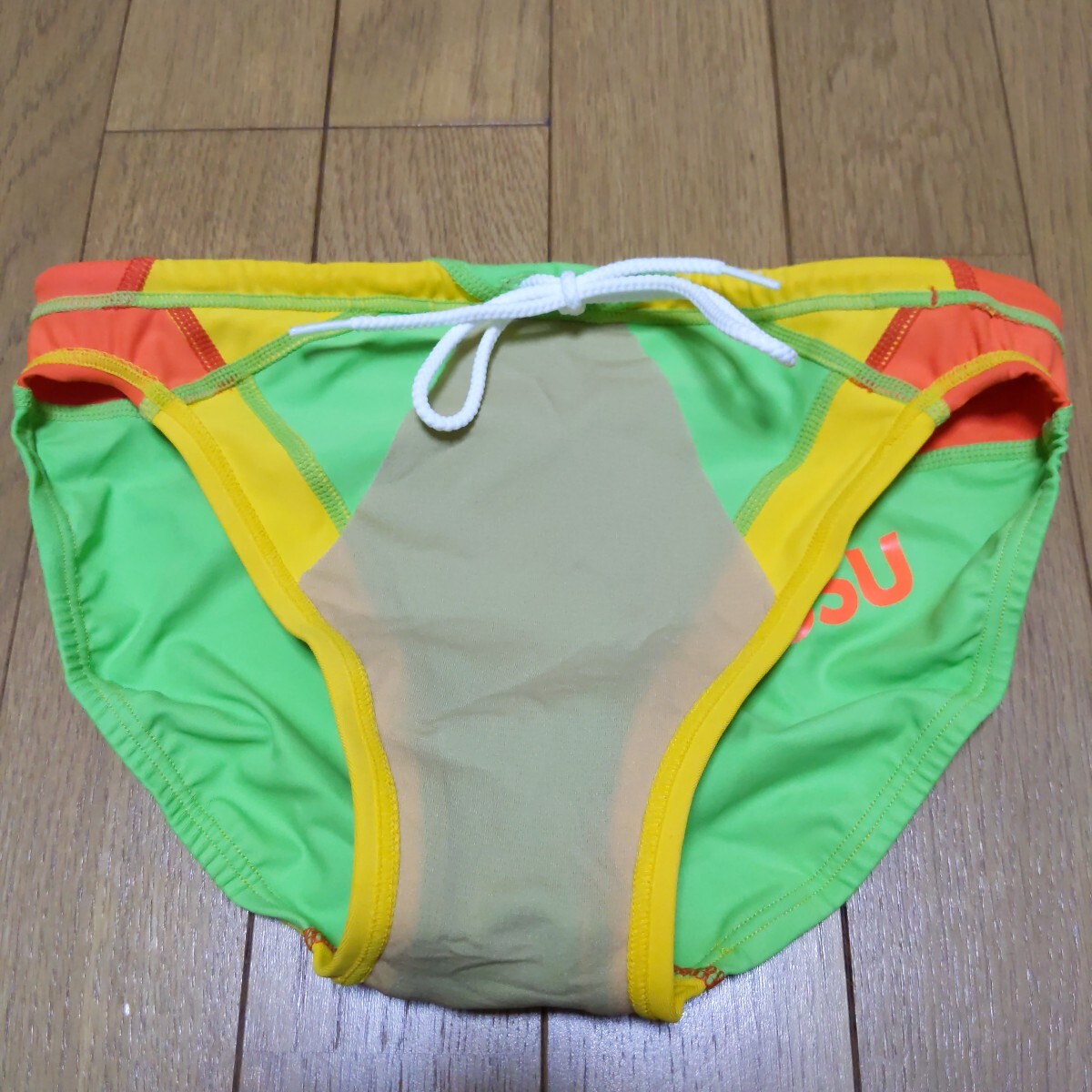 未使用 NSSU 日体大 Vパンツ O 85RQ33400 ライムグリーン 未使用 NSSU 日体大 Vパンツ O 85RQ33400 ライムグリーン