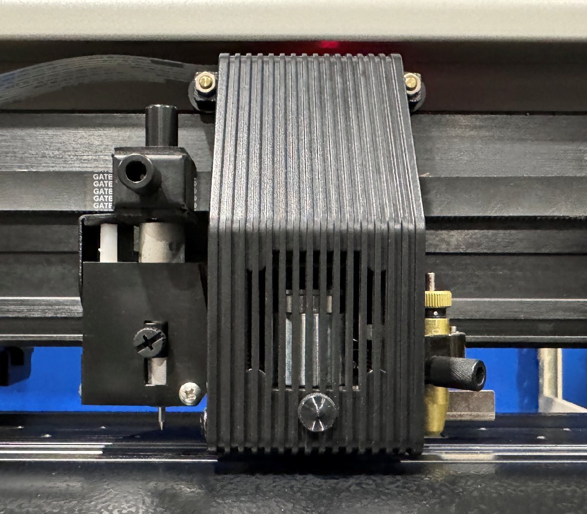 【越谷発】【MUTOH】アパレルカッティングプロッター VC-A1000 ※ジャンク品※【引取限定】※通電確認のみ※　(23296)