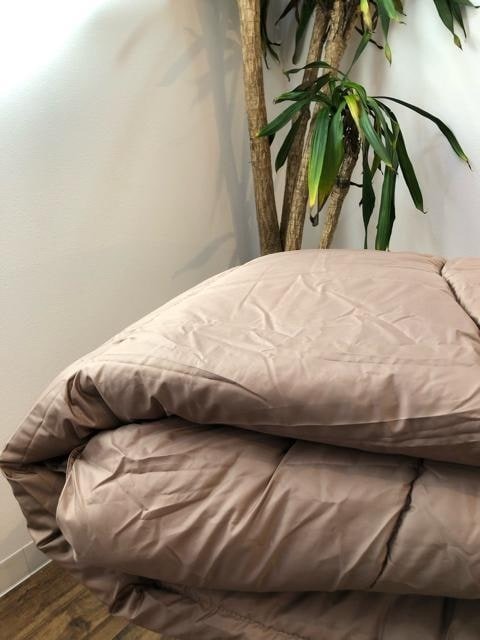 新品☆シングル♪羽毛×吸湿発熱わた入り♪かけ布団♪1万円相当〇B351 新品☆シングル♪羽毛×吸湿発熱わた入り♪かけ布団♪1万