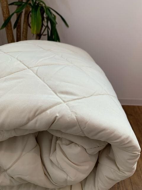 新品☆4人用?ベージュ系?吸汗速干?ボックスシーツ一體型敷きパッド〇B394