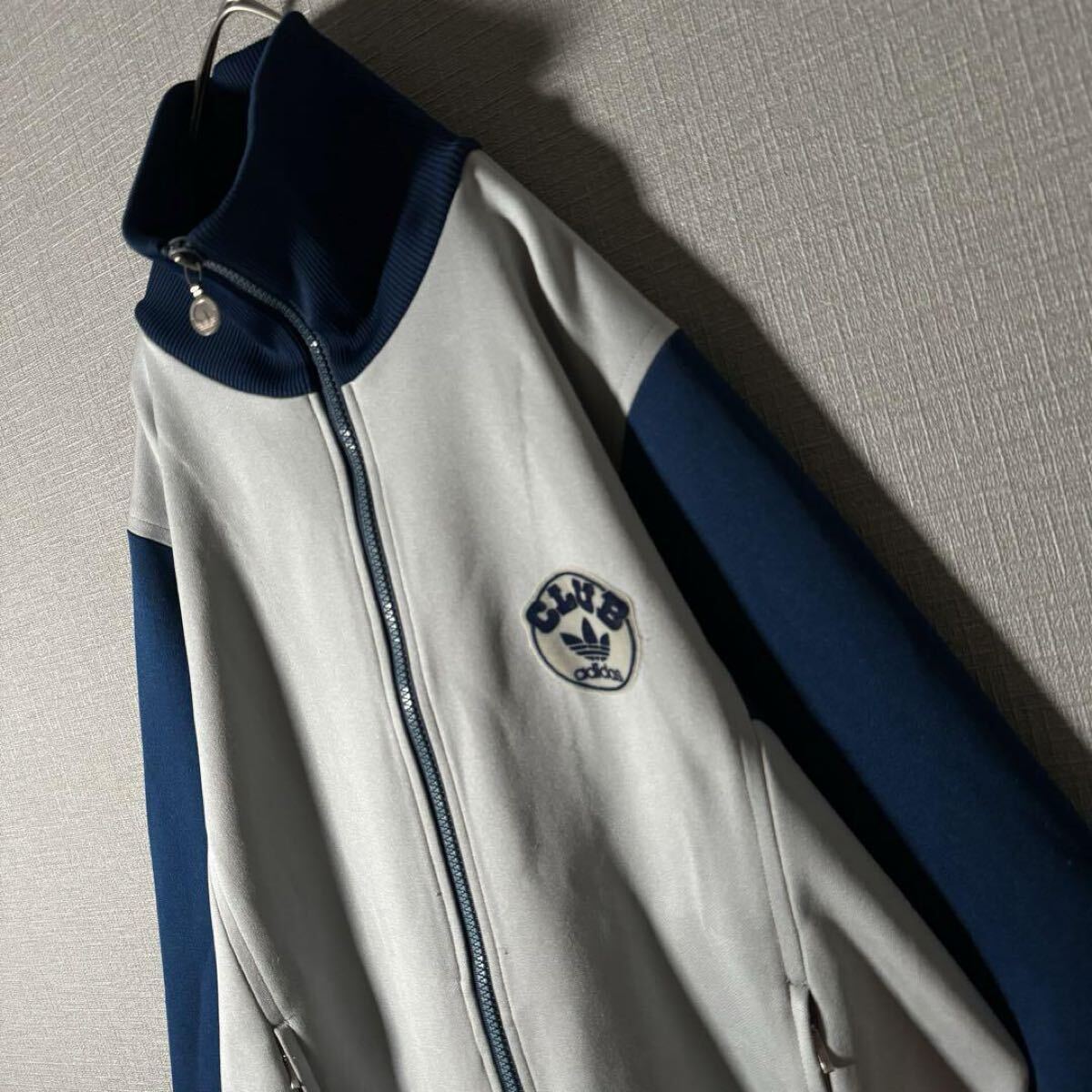 CLUB adidas】クラブアディダス トラックジャケット デサント製 CLUB adidas】クラブアディダス トラックジャケット デサント製