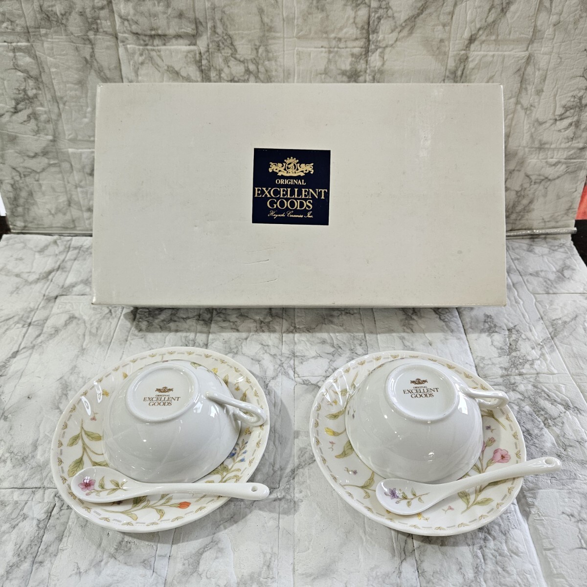 【未使用】 カップ&ソーサー　EXCELLENT　GOODS　ペア　 ティーカップ　花柄　 洋食器　食器　コレクション
