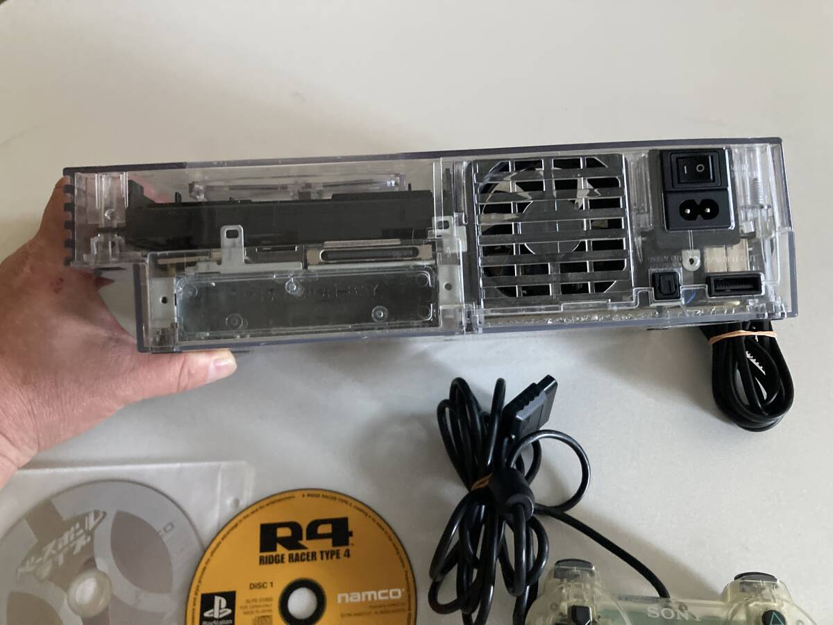 24-1127 メンテ動作品 プレイステーション2 SCPH-30000 24-1127 メンテ動作品 プレイステーション2 SCPH-30000