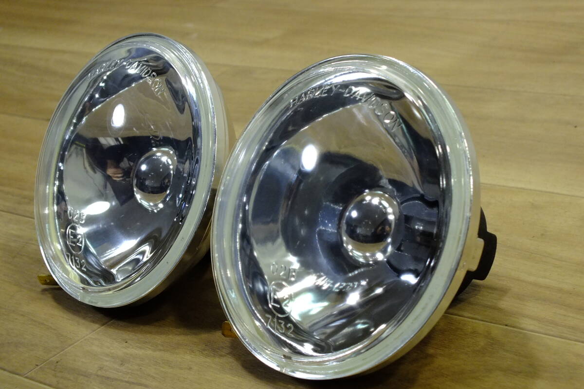 ◆ ハーレー純正パッシングランプ 2個 中古良品（検索）FLHTCU/FLHTK/FLTR/FLHR/FLHX　フォグランプ?フォグライト