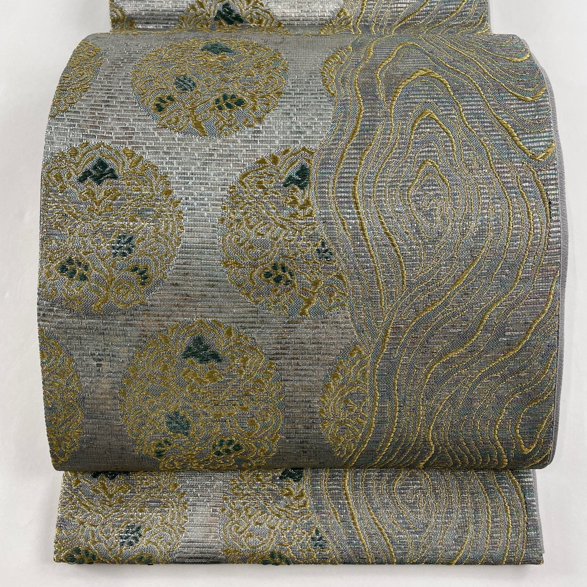 袋帯 美品 秀品 華文 菊 金銀糸 箔 灰色 六通 正絹 【中古 袋帯 美品 秀品 華文 菊 金銀糸 箔 灰色 六通 正絹 【中古