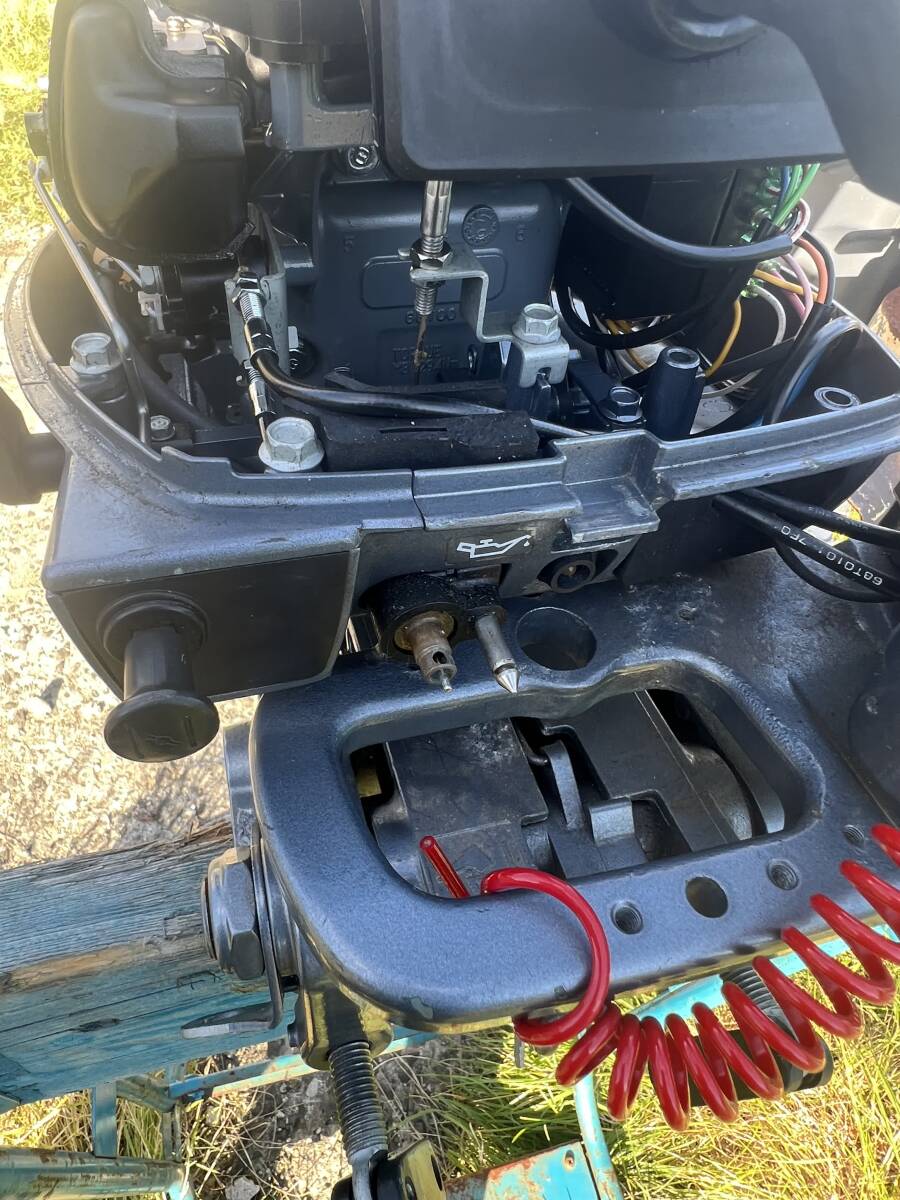 B166【中古・美品】船外機 ヤマハ8馬力4スト F8CMH 2007(10 B166【中古・美品】船外機 ヤマハ8馬力4スト F8CMH 2007(10