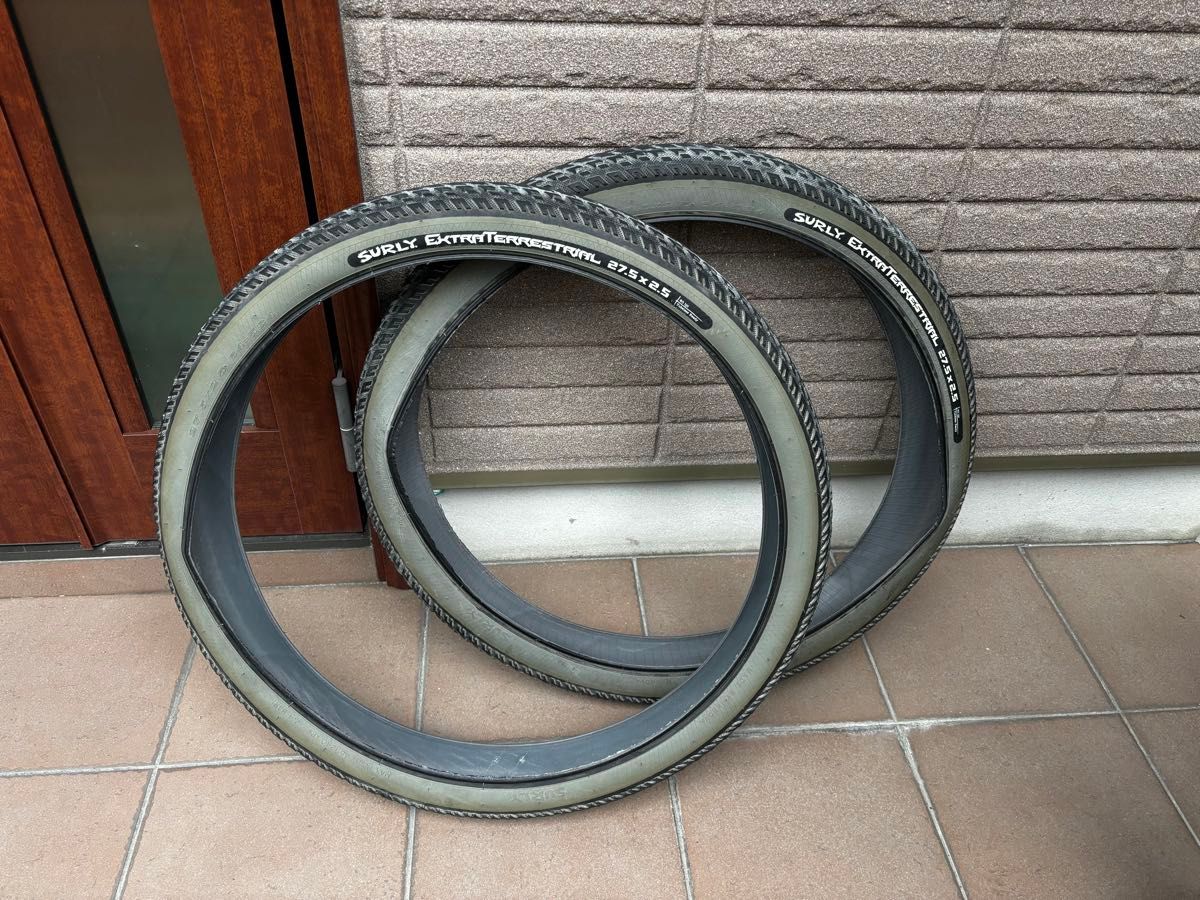 SURLY E Tタイヤ 2本セット ブラック/グレー 27 5×2 5 サーリー SURLY E Tタイヤ 2本セット ブラック/グレー 27 5×2 5 サーリー