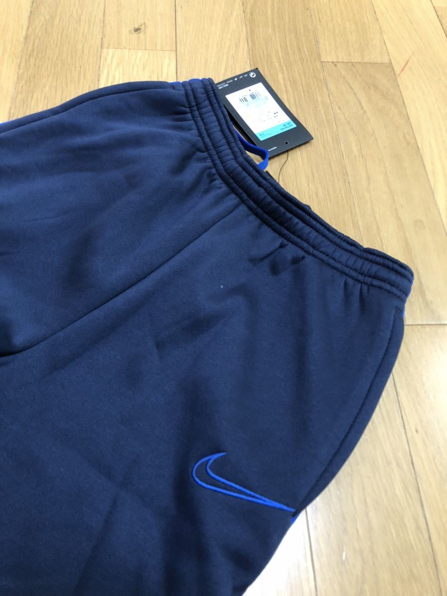 未使用　ナイキ　パンツ　150センチ ボトムス キッズ　ジュニア　男の子　スポーツ　NIKE ジャージ_画像2