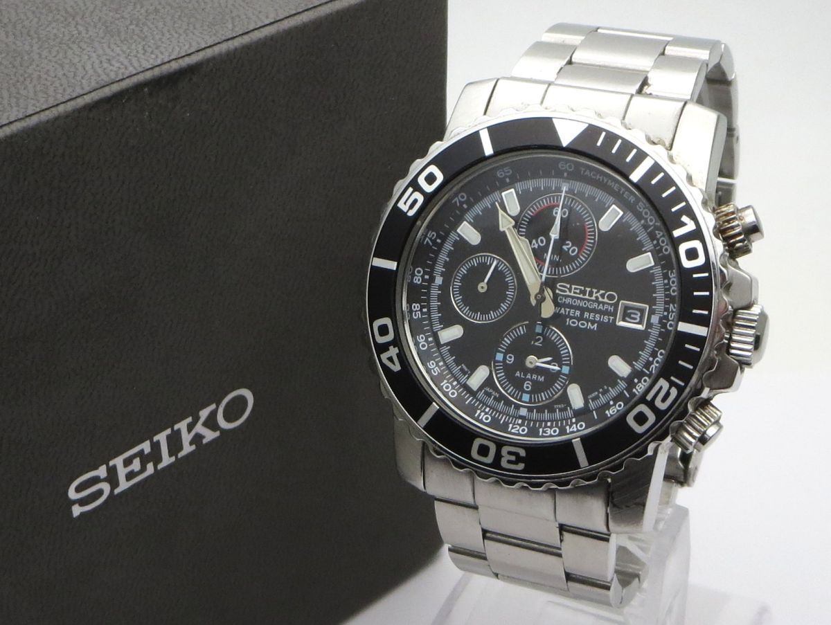 1000円スタート 腕時計 SEIKO セイコー 7T62-0CV0 クオーツ QZ クロノグラフ デイト ブラック文字盤 ボタン潰れ有 付属品付 WHO E60029