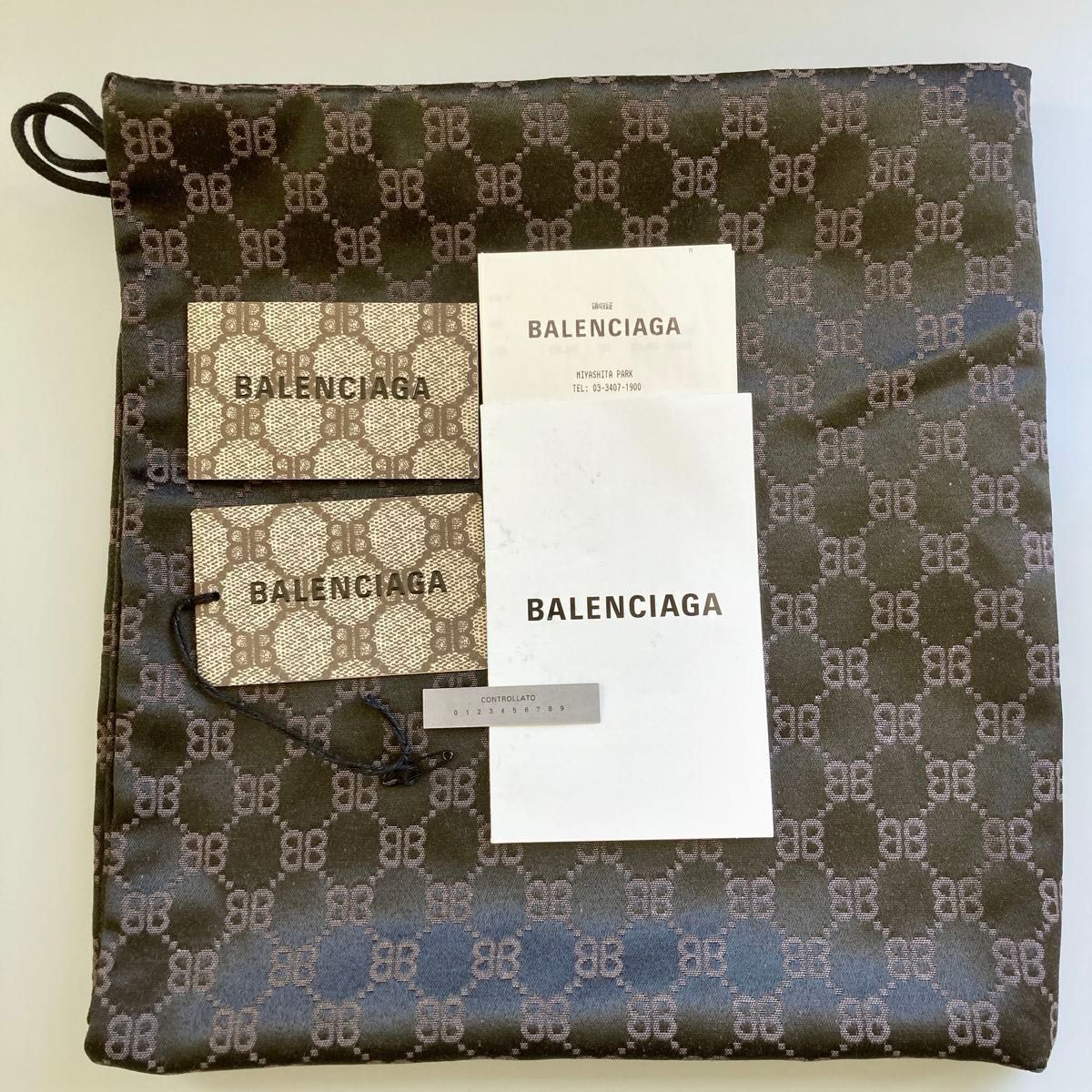 限定600点生産 美品 GUCCI×BALENCIAGA グッチ バレンシアガ 限定600点生産 美品 GUCCI×BALENCIAGA グッチ バレンシアガ