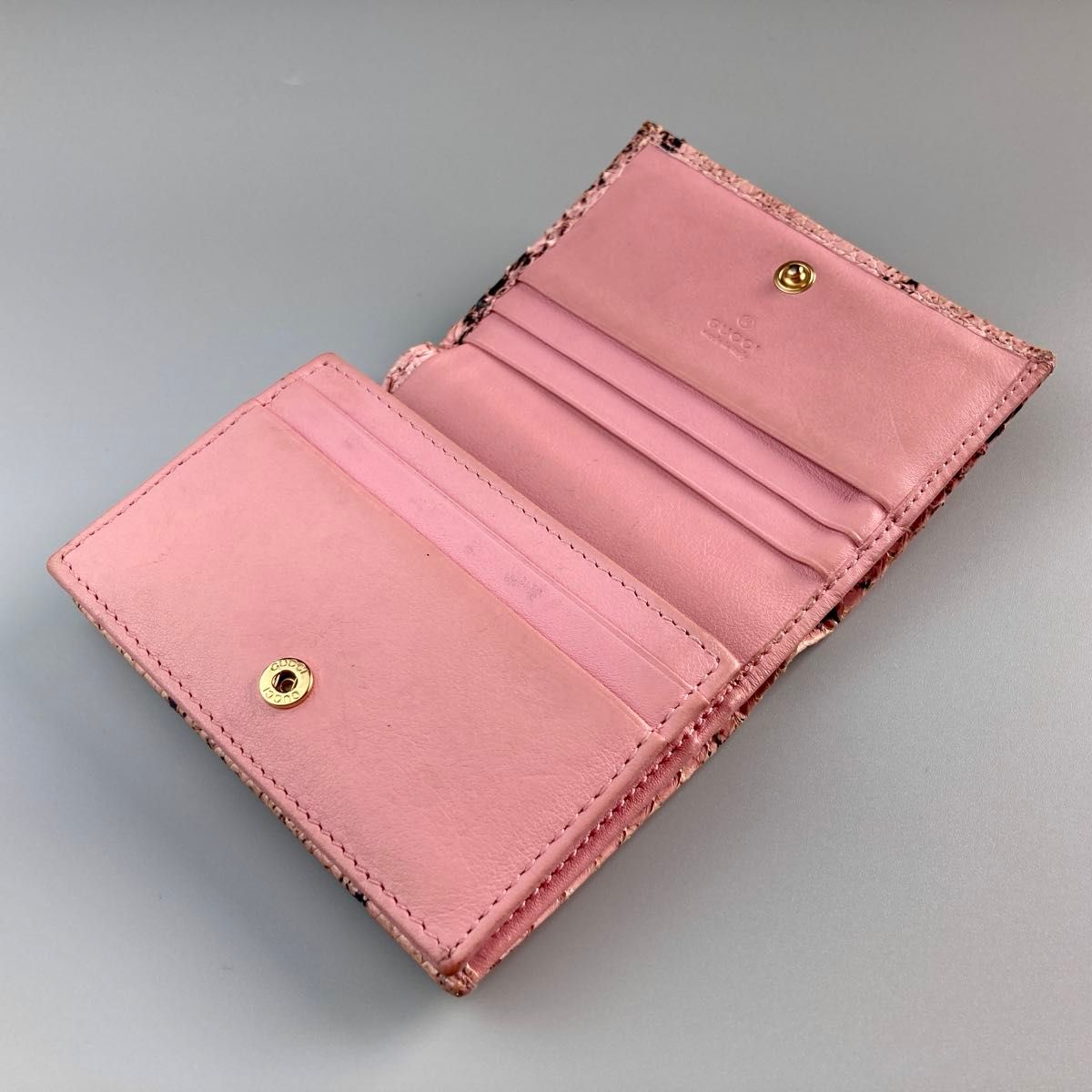希少 GUCCI グッチ 二つ折り財布 GGマーモント パイソン 小型 希少 GUCCI グッチ 二つ折り財布 GGマーモント パイソン 小型