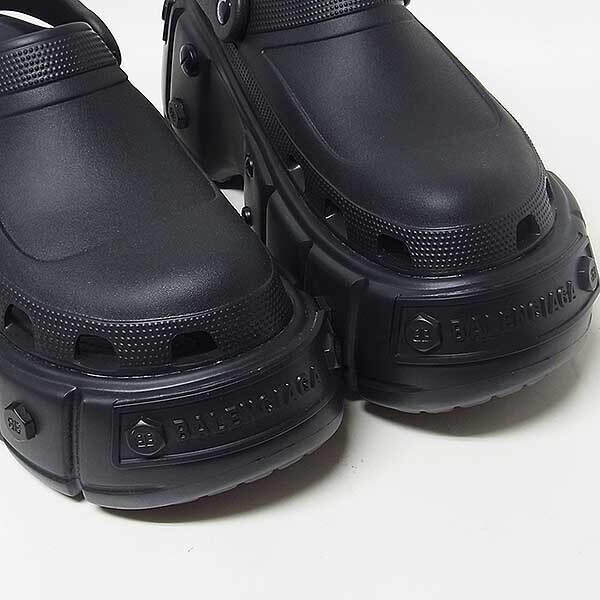 BALENCIAGA】クロックス Hard Crocs サンダル ブラック44 BALENCIAGA】クロックス Hard Crocs サンダル ブラック44